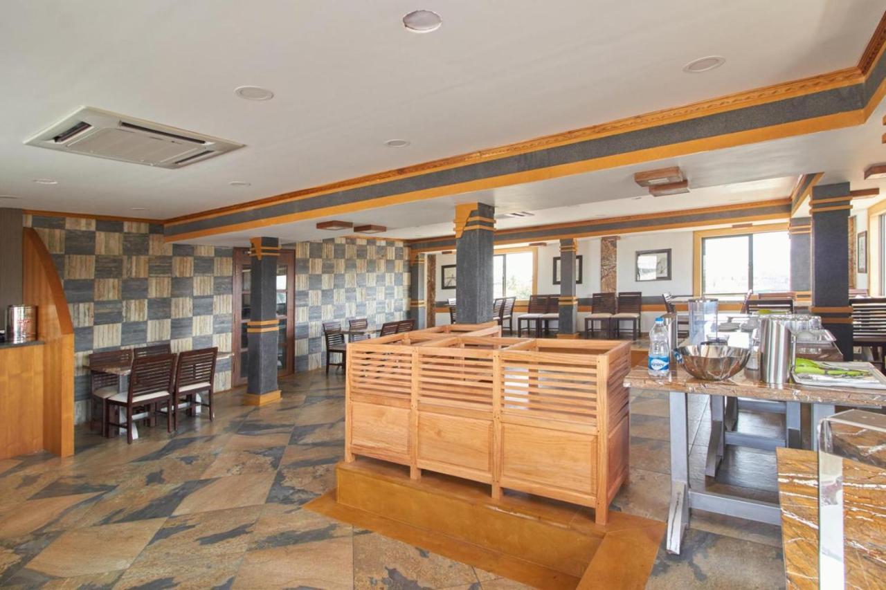 Hotel Mart View Kochi エクステリア 写真