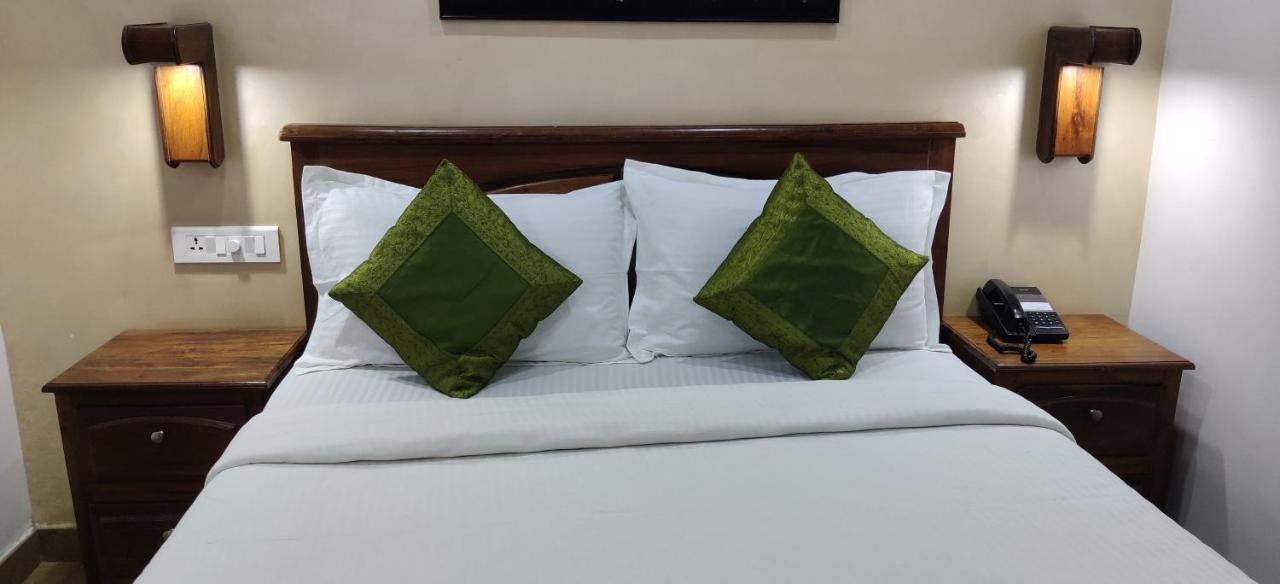 Hotel Mart View Kochi エクステリア 写真