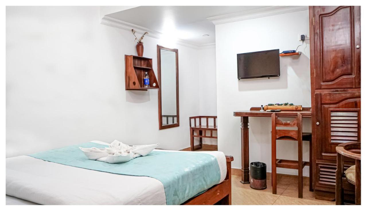 Hotel Mart View Kochi エクステリア 写真