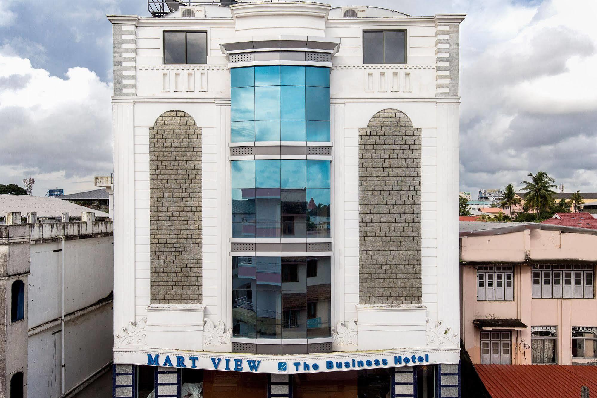 Hotel Mart View Kochi エクステリア 写真