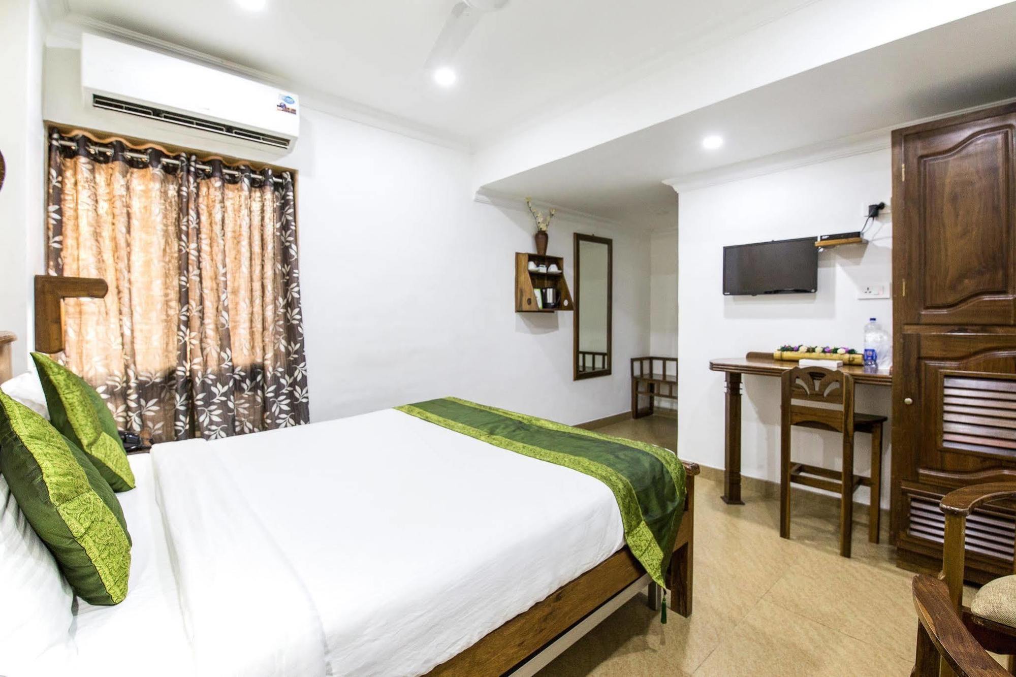 Hotel Mart View Kochi エクステリア 写真